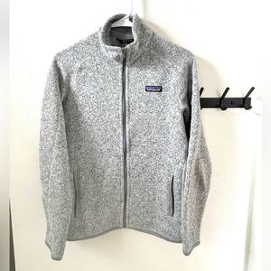 Great condition Patagonia women’s better sweater jacket birch white xsmall grey